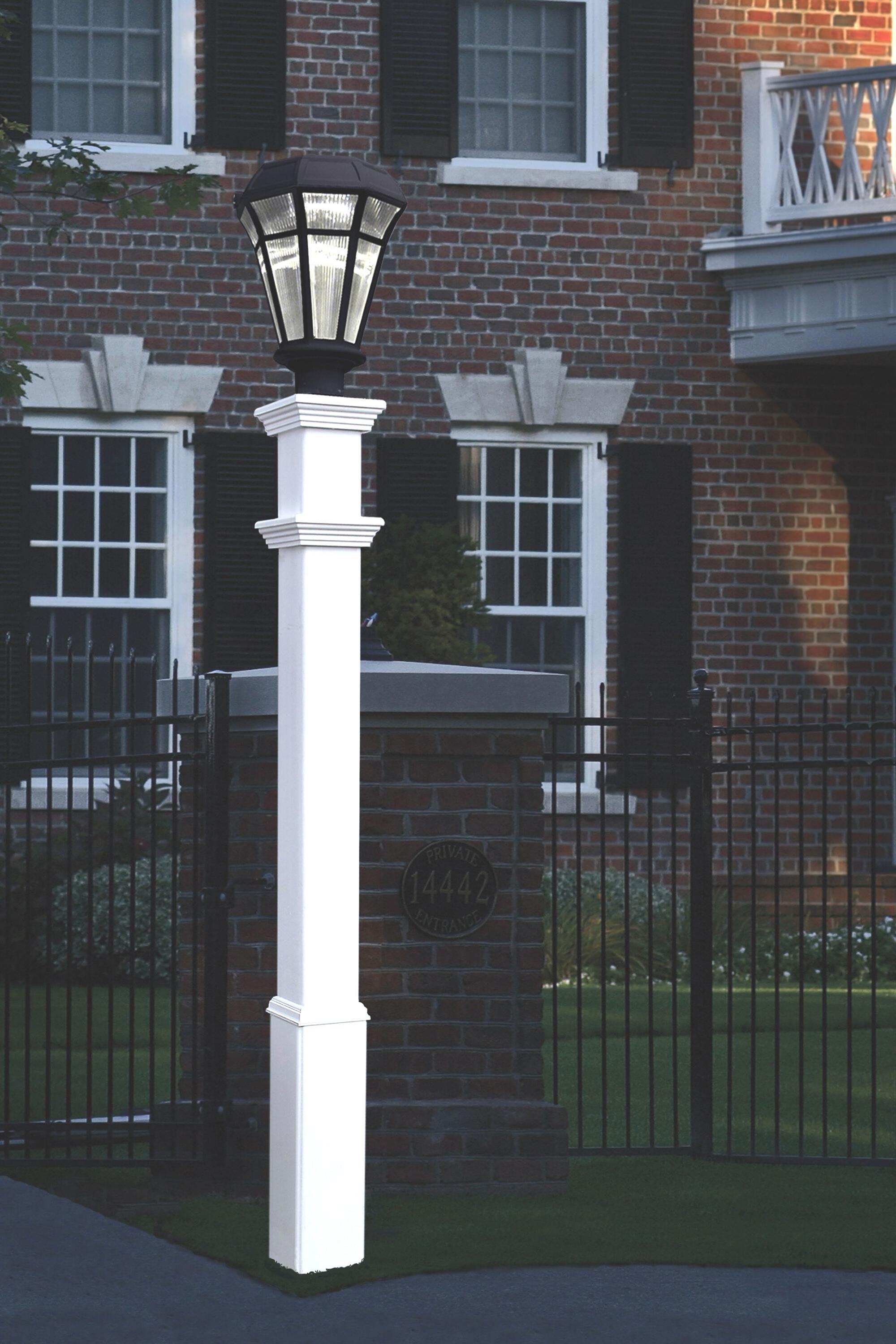 Sturbridge Lamp Post